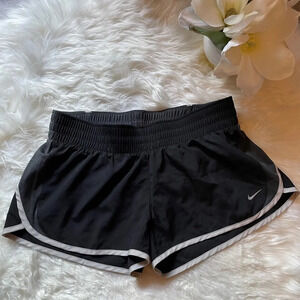 Nike Womens Black & White Dri Fit Elastic Waist